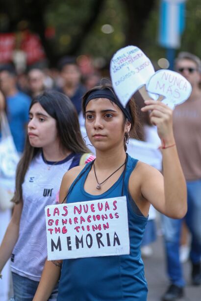 photo_5053225557612497962_y